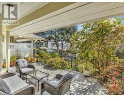 248 Waterford Drive, Vancouver, BC V5X4T4 Photo 2