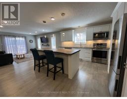 Great room - 2151 Queen St E, Sault Ste Marie, ON P6A5T6 Photo 4
