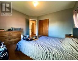 Primary Bedroom - 427 26 Street, Fort Macleod, AB T0L0Z0 Photo 6