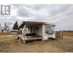 Kitchen/Dining room - 1 Lakeview Avenue, Martinsons Beach, SK S0M1X0 Photo 2