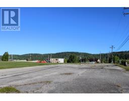 2 Deer Ave, Manitouwadge, ON P0T2C0 Photo 2