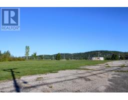 2 Deer Ave, Manitouwadge, ON P0T2C0 Photo 5