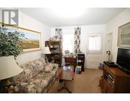 Living room - 29 27 Avenue Sw, Calgary, AB T2S2X4 Photo 3