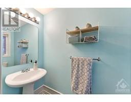 2pc Bathroom - 1026 Markwick Crescent, Ottawa, ON K4A4X6 Photo 5