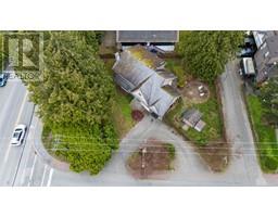 2194 Windridge Drive, North Vancouver, BC V7H1B5 Photo 2