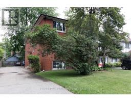 7 Woodlawn Ave, Mississauga, ON L5G3K4 Photo 2