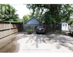 7 Woodlawn Ave, Mississauga, ON L5G3K4 Photo 5