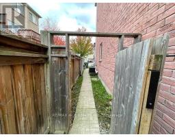 Lower 11 Etienne St, Toronto, ON M1L0A2 Photo 2