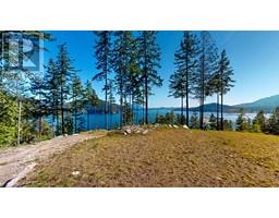Sl 11 Witherby Road, Gibsons, BC V0N1V6 Photo 4