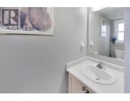 Bedroom - 19 Gadwall Ave, Barrie, ON L4N8X6 Photo 5