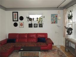 Living room - 925 Alfred Avenue, Winnipeg, MB R2X0V1 Photo 3