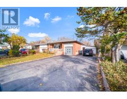 3263 Cawthra Rd, Mississauga, ON L5A2X4 Photo 2