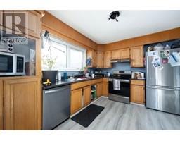 2pc Bathroom - 173 Sitka Drive, Fort Mcmurray, AB T9H3C1 Photo 2