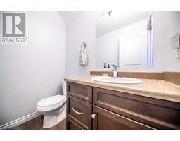 3pc Bathroom - 7029 113 Street, Grande Prairie, AB T8W0E2 Photo 5