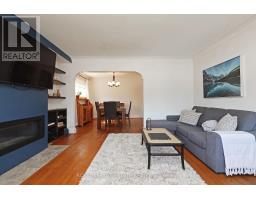 Bedroom - 228 Glenwood Cres, Toronto, ON M4B1K4 Photo 7