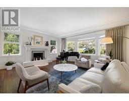 4763 Woodgreen Drive, West Vancouver, BC V7S2Z9 Photo 4