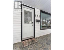 Other - 562 4 Street Sw, Medicine Hat, AB T1A4G1 Photo 2