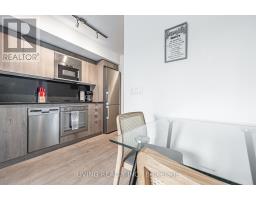 Kitchen - 931 5 Mabelle Ave, Toronto, ON M9A0C8 Photo 3