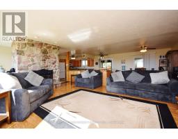 Family room - 1640 County Road 21, Cavan Monaghan, ON L0A1G0 Photo 7