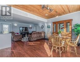 Family room - 32040 232 Avenue W, Rural Foothills County, AB T1S4A9 Photo 5
