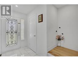 19 Barnaby Dr, St Catharines, ON L2S3C7 Photo 5