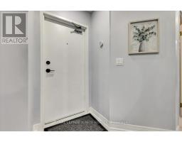 Primary Bedroom - 104 10 Stonehill Crt, Toronto, ON M1W2X8 Photo 4