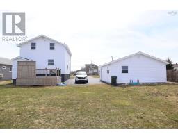 Den - 4 Cooling Street, Glace Bay, NS B1A5R7 Photo 5