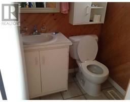 4pc Bathroom - 10012 79 Avenue, Grande Prairie, AB T8V4E8 Photo 4