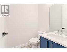 4pc Bathroom - 1 630 56 Ave Sw Avenue Sw, Calgary, AB T2V0G8 Photo 6