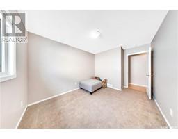 Bedroom - 4155 33rd Street W, Saskatoon, SK S7R0M4 Photo 7