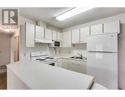 3pc Bathroom - 2021 3400 Edenwold Heights Nw, Calgary, AB T3A3Y2 Photo 7