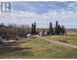 27 26540 Highway 11, Rural Red Deer County, AB T4E1A3 Photo 4