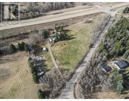 27 26540 Highway 11, Rural Red Deer County, AB T4E1A3 Photo 6