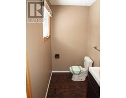 4pc Bathroom - 4835 46 Street, Rocky Mountain House, AB T4T1C6 Photo 6