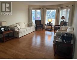 Family room - 5416 Silverthorn Road, Olds, AB T4H1B4 Photo 4
