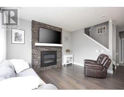 Living room - 115 Airmont Court, Fort Mcmurray, AB T9J1G1 Photo 6