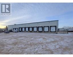 8004 Edgar Industrial Green, Red Deer, AB T4P3S2 Photo 2