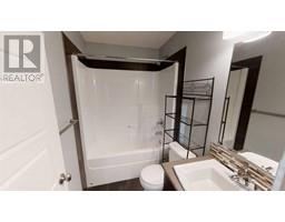 4pc Bathroom - 11547 75 Avenue, Grande Prairie, AB T8W0J3 Photo 7