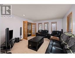 Living room - 744 3rd Avenue, Buckland Rm No 491, SK S6V5R3 Photo 4