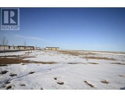 151 Meadows Crescent, Taber, AB T1G0G7 Photo 2