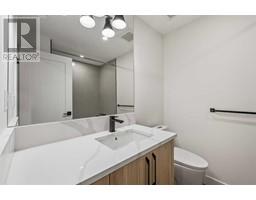 2pc Bathroom - 1608 18 Avenue Nw, Calgary, AB T2M0X1 Photo 6