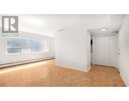 Bedroom - 102 250 St Clair Ave W, Toronto, ON M4V1R6 Photo 4