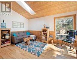 Sunroom - 5227 Twp Rd 320 50, Rural Mountain View County, AB T0M1X0 Photo 6