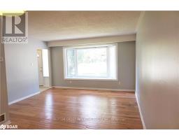 83 Cundles Rd E, Barrie, ON L4M2Z8 Photo 4
