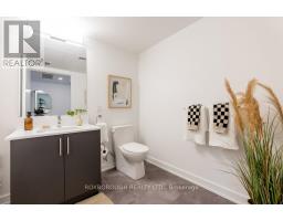 Bathroom - 206 7 Fairbank Ave, Toronto, ON M6E3Y5 Photo 5