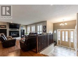 Dining room - 120 Seven Persons Crescent Sw, Medicine Hat, AB T1B2A6 Photo 4