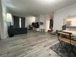 Living room - 7 1330 Markham Road, Winnipeg, MB R3T4E5 Photo 4
