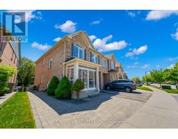 Great room - 175 Dougherty Cres, Whitchurch Stouffville, ON L4A0A6 Photo 2