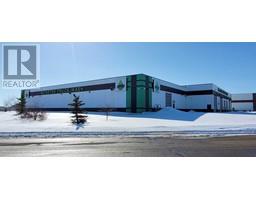 126 Queens Drive, Red Deer, AB T4P0R4 Photo 3