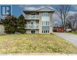 18 Carnaby Crescent, Kitchener, ON N2A1M7 Photo 2